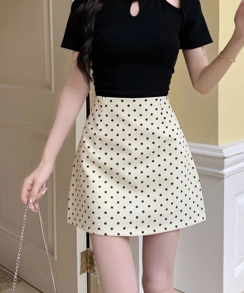 Nia（ニア）の「Nia(ニア)/ドット柄ミニスカート（スカート）」 - WEAR