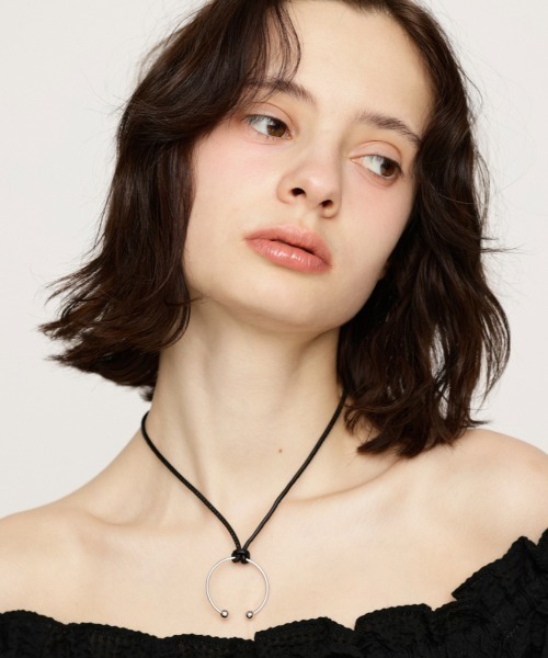 SLY（スライ）の「CIRCULAR BARBELL BIG N/C サーキュラー バーベル ビッグ ネックレス（ネックレス・レディース・シルバー・FREE）」の6枚目の写真