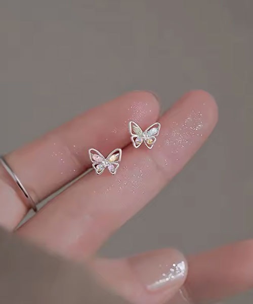 VIBGYOR Women（ヴィブジョー　ウィメン）の「【float】バタフライ カラフル ストーン ピアス（ピアス（両耳用）・レディース・シルバー・FREE）」の2枚目の写真