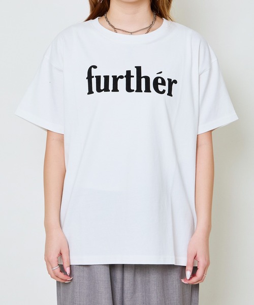 GORGE(ゴージ)の「《立体ロゴ×映えシンプル》レディース フロッキープリント Tシャツ カジュアル 着回し 春夏秋(Tシャツ/カットソー・レディース・オフホワイト/モカ/チャコール・F)」の10枚目の写真