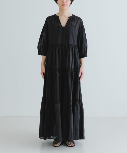 URBAN RESEARCH（アーバンリサーチ）の「コットンボイルティアードワンピース（ワンピース・レディース・カーキ/ブラック・FREE）」の7枚目の写真