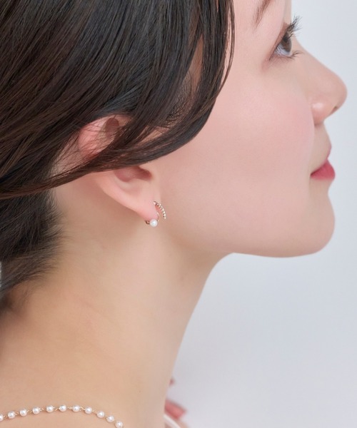 Phoebe（フィービィー）の「【痛くないシリーズ】ラインストーンパールフロートライトフィットイヤリング（イヤリング・レディース・イエローゴールド/シャンパン/シルバー・FREE）」の13枚目の写真