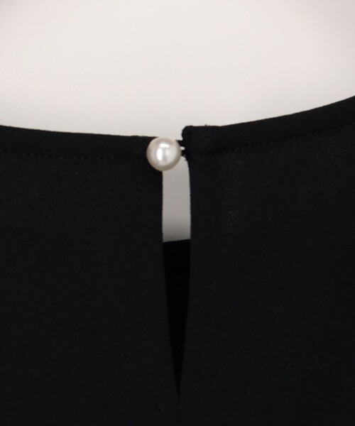 MICO COULIER（ミコクリエ）の「パールスタッズブラウス（シャツ/ブラウス・レディース・オフホワイト/ブラック・38）」の13枚目の写真