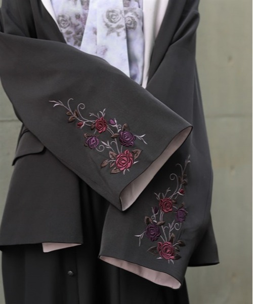 x39新品☆44 Jolie Madame刺繍テーラードジャケット カーキー