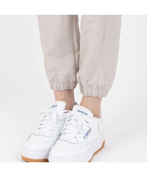 Reebok（リーボック）の「ベクター トラックパンツ / VECTOR TRACK PANT（その他パンツ・レディース・ヘザーグレー・SMALL/MEDIUM/LARGE/X-LARGE）」の4枚目の写真