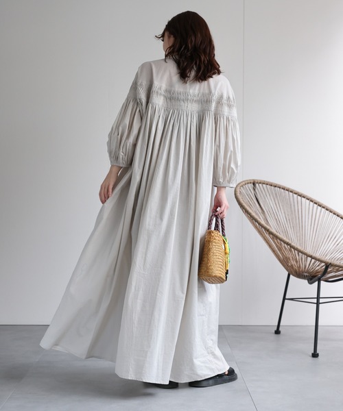 ap retro（アプレトロ）の「【India Fabric】ピンタックギャザーフレアシャツワンピース / コットン100％（シャツワンピース・レディース・ブラック/ライトグレー/グリーン/ブラウン・MEDIUM/LARGE/SMALL）」の9枚目の写真