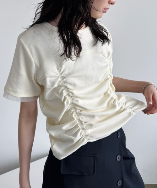 VACANCY(ヴァカンシー)の「シャーリングトップス(Tシャツ/カットソー・レディース・ブラック/ホワイト・FREE)」の6枚目の写真