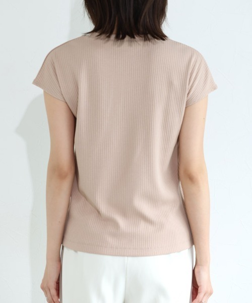 Pierrot(ピエロ)の「【キシリトール加工】フレンチスリーブリブカットソー(Tシャツ/カットソー・レディース・ブラック/オフホワイト/ベージュ/イエロー・M/L)」の22枚目の写真