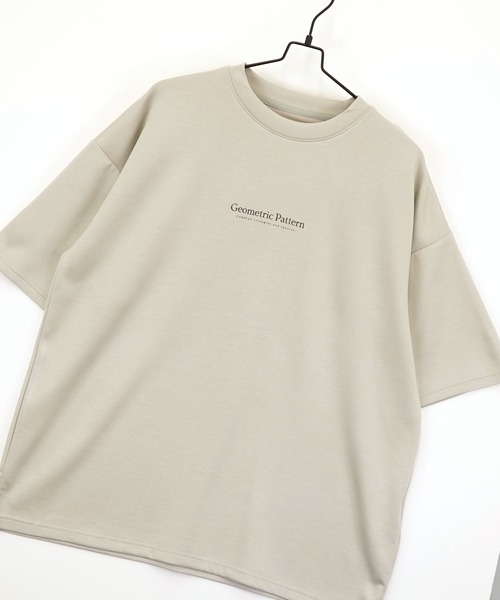 Burner(バーナー)の「【GROOVY STORE】スムースダンボール オーバーサイズ プリントカットソー 接触冷感 UVカット(Tシャツ/カットソー・メンズ・ホワイト/ホワイト系その他3/ライトグレー/ライトグレー系2/ブラック/ブラック系その他2/ホワイト系その他2/ブラック系その他3/ライトグレー系3・M/L/LL)」の14枚目の写真
