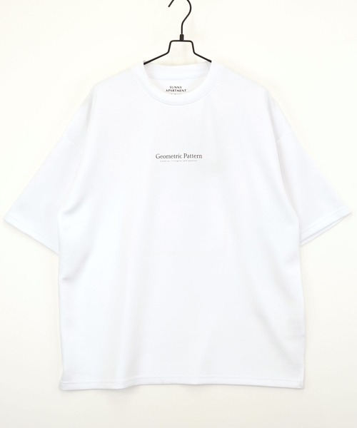 Burner(バーナー)の「【GROOVY STORE】スムースダンボール オーバーサイズ プリントカットソー 接触冷感 UVカット(Tシャツ/カットソー・メンズ・ホワイト/ホワイト系その他3/ライトグレー/ライトグレー系2/ブラック/ブラック系その他2/ホワイト系その他2/ブラック系その他3/ライトグレー系3・M/L/LL)」の10枚目の写真