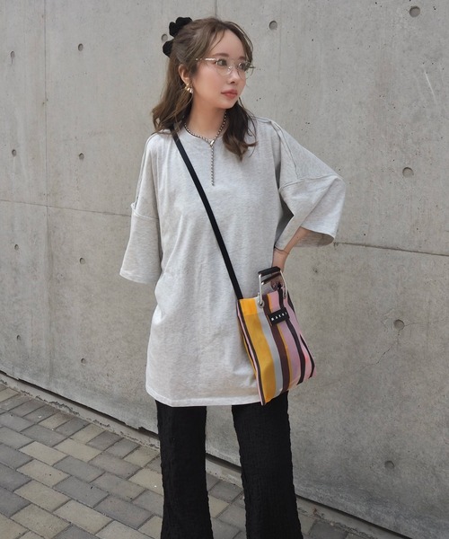 LAULEN（ローレン）の「cotton oversize tee /コットン オーバーサイズ  Tシャツ（Tシャツ/カットソー・レディース・グレー/ブラック/アイボリー・FREE）」の3枚目の写真
