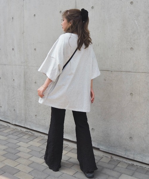 LAULEN（ローレン）の「cotton oversize tee /コットン オーバーサイズ  Tシャツ（Tシャツ/カットソー・レディース・グレー/ブラック/アイボリー・FREE）」の11枚目の写真