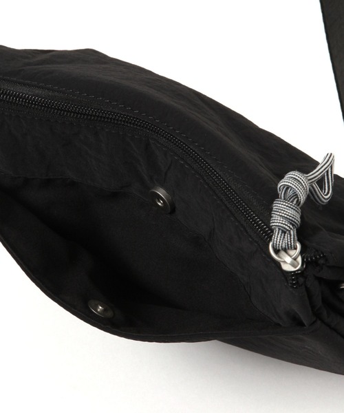 studio CLIP（スタディオクリップ）の「【軽量】軽らくナイロン ワンマイルショルダーバッグ（ショルダーバッグ・レディース・ブラック/ライトベージュ/ピンク/その他2・FREE）」の15枚目の写真