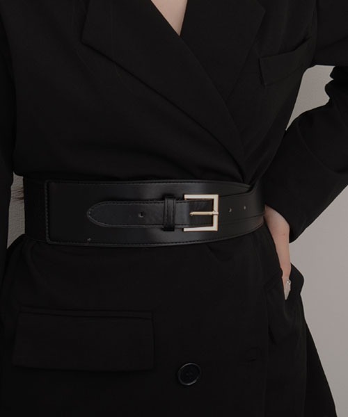 VIBGYOR Women（ヴィブジョー　ウィメン）の「【resonance】ブラック×ゴールド デザイン ゴムベルト/ベルト【マルチウェイ】（ベルト・レディース・ブラック系1/ブラック系2・FREE）」の2枚目の写真