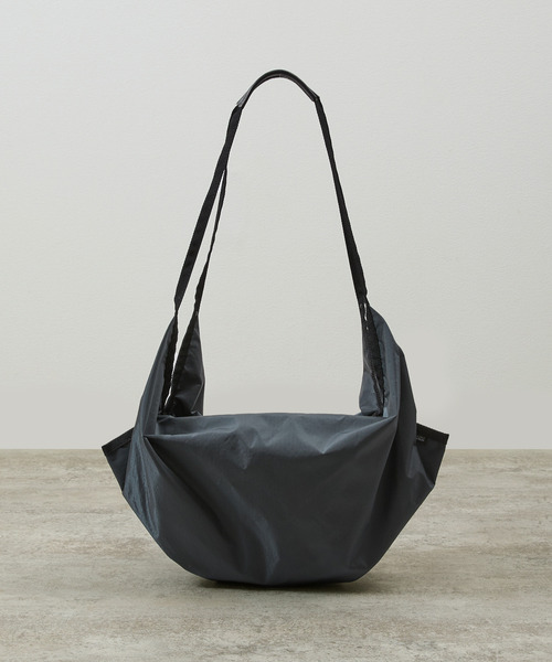 20/80(テゥエンティーエイティー)の「20/80 トゥエンティーエイティー / RIP STOP NYLON SLEEPING SHOULDER BAG S リップストップナイロンスリーピングショルダーバッグ / S113(ショルダーバッグ・メンズ・ブラック/ダークグレー・FREE)」の1枚目の写真
