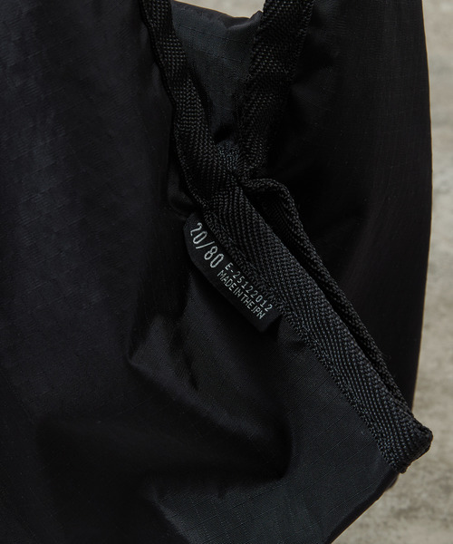 20/80(テゥエンティーエイティー)の「20/80 トゥエンティーエイティー / RIP STOP NYLON SLEEPING SHOULDER BAG S リップストップナイロンスリーピングショルダーバッグ / S113(ショルダーバッグ・メンズ・ブラック/ダークグレー・FREE)」の10枚目の写真