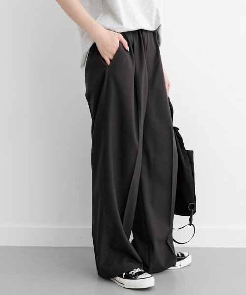 FORK&SPOON（フォークアンドスプーン）の「FORK&SPOON　ウエストギャザーイージーパンツ（その他パンツ・レディース・ダークブラウン/ネイビー/ベージュ・1/2）」の20枚目の写真