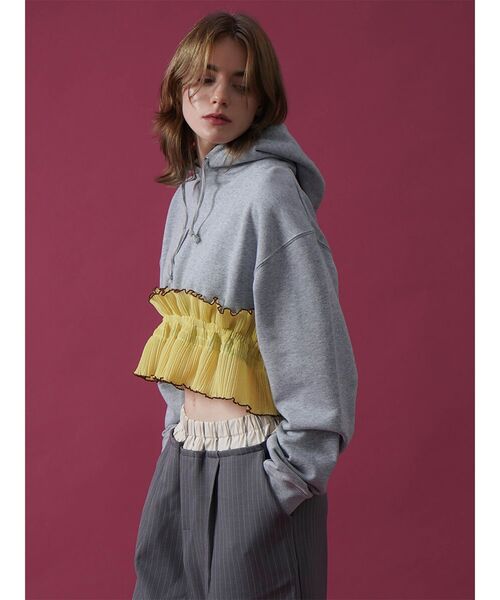 :ETHROF(イーサオブ)の「PLEATS FRILL SHORT PARKA(スウェット・レディース・ブラック/杢グレー/ブルー系その他・MEDIUM)」の19枚目の写真