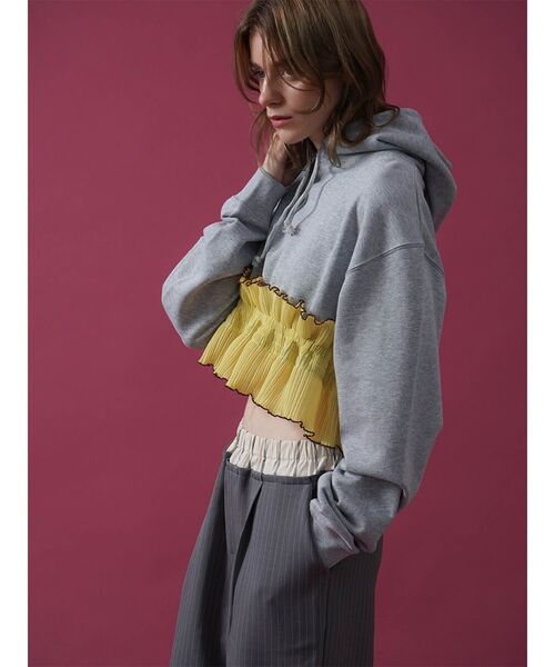 :ETHROF(イーサオブ)の「PLEATS FRILL SHORT PARKA(スウェット・レディース・ブラック/杢グレー/ブルー系その他・MEDIUM)」の20枚目の写真