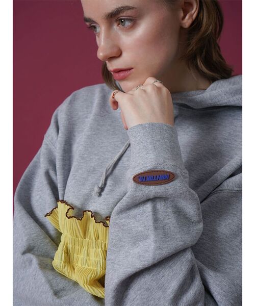 :ETHROF(イーサオブ)の「PLEATS FRILL SHORT PARKA(スウェット・レディース・ブラック/杢グレー/ブルー系その他・MEDIUM)」の22枚目の写真