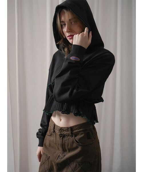 :ETHROF(イーサオブ)の「PLEATS FRILL SHORT PARKA(スウェット・レディース・ブラック/杢グレー/ブルー系その他・MEDIUM)」の15枚目の写真