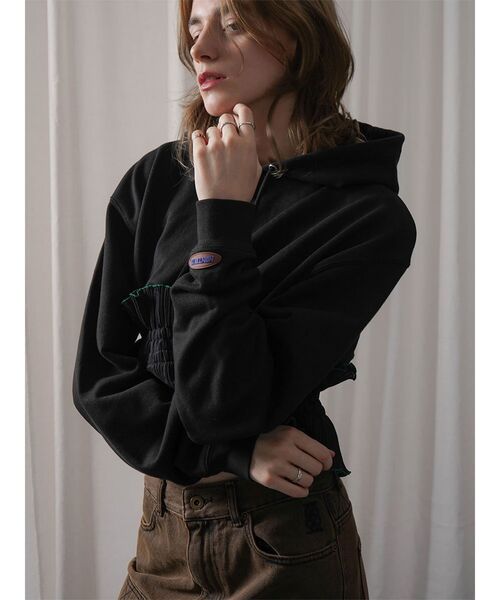 :ETHROF(イーサオブ)の「PLEATS FRILL SHORT PARKA(スウェット・レディース・ブラック/杢グレー/ブルー系その他・MEDIUM)」の17枚目の写真