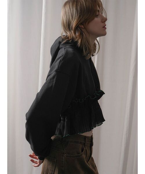 :ETHROF(イーサオブ)の「PLEATS FRILL SHORT PARKA(スウェット・レディース・ブラック/杢グレー/ブルー系その他・MEDIUM)」の7枚目の写真