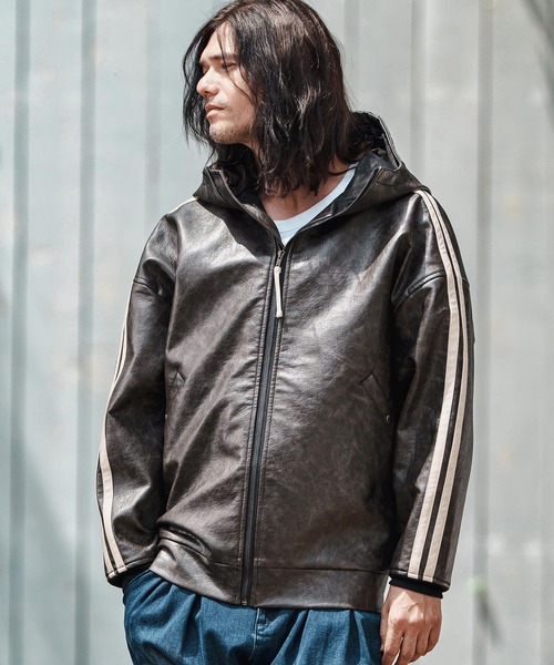 CAMBIO(カンビオ)の「mj10833- Vintage Like Synthetic Leather Volume Neck Short Length Blouson シンセティックレザーブルゾン(ブルゾン・メンズ・ブラック/ブラウン・S/M/L)」の2枚目の写真