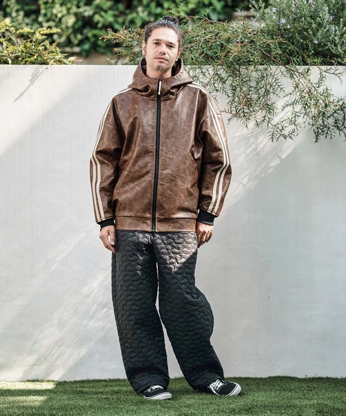 CAMBIO(カンビオ)の「mj10833- Vintage Like Synthetic Leather Volume Neck Short Length Blouson シンセティックレザーブルゾン(ブルゾン・メンズ・ブラック/ブラウン・S/M/L)」の13枚目の写真