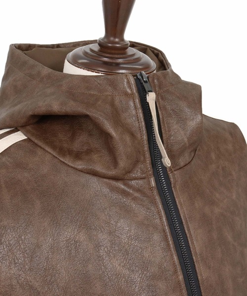 mj10833- Vintage Like Synthetic Leather Volume Neck Short Length