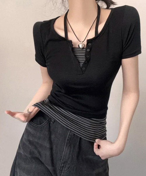VIVID LADY（ビビッドレディー）の「ホルターネック レイヤード風 半袖Tシャツ（Tシャツ/カットソー・レディース・ブラック/チャコールグレー・FREE）」の5枚目の写真