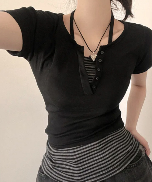 VIVID LADY（ビビッドレディー）の「ホルターネック レイヤード風 半袖Tシャツ（Tシャツ/カットソー・レディース・ブラック/チャコールグレー・FREE）」の13枚目の写真