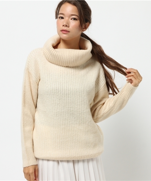 one after another NICE CLAUP（ワンアフターアナザーナイスクラップ）の「【ナイスクラップ】片畦タートルネックニット（ニット/セーター・レディース・サックスブルー/ブラック系その他/アイボリー・FREE）」の5枚目の写真