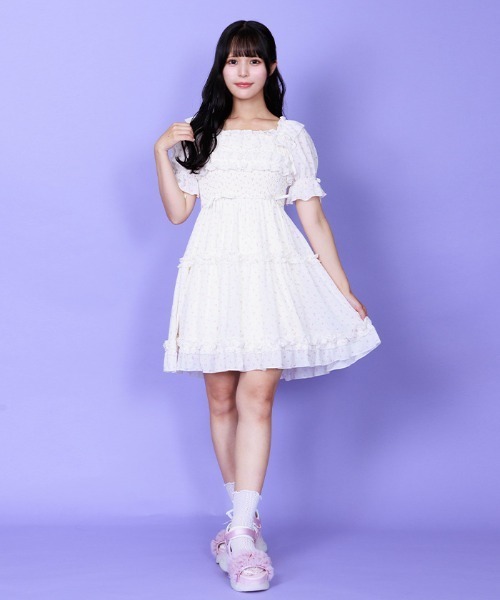 axes femme POETIQUE（アクシーズファムポエティック）の「ギャザーフリルワンピース（ワンピース・レディース・ホワイト/キナリ/ピンク・MEDIUM）」の2枚目の写真