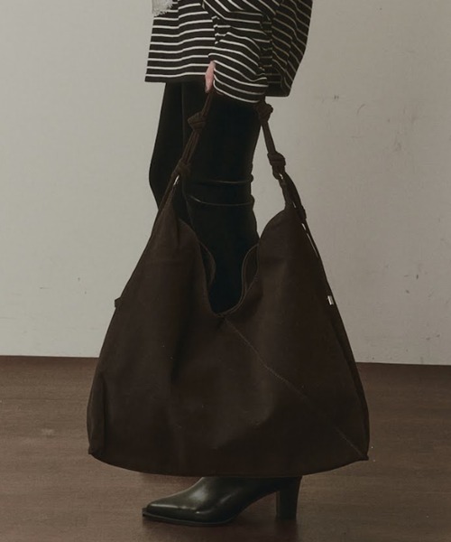 LE VERNIS（ル・ベルニ）の「LE VERNIS(ル・ベルニ) 《A4サイズ対応》Knot handle bag（トートバッグ・レディース・カーキ/ブラウン/ダークブラウン・FREE）」の2枚目の写真