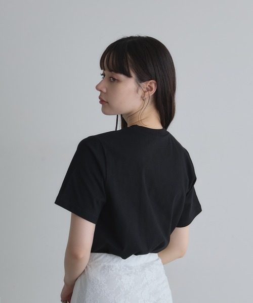 &. NOSTALGIA(アンドドットノスタルジア)の「【ZOZO限定】ロゴTシャツ(Tシャツ/カットソー・レディース・オフホワイト/ブラック・M)」の8枚目の写真