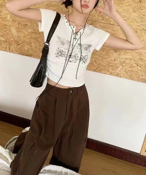 SpRay（スプレイ）の「テレコイーグルスタッズTシャツ（Tシャツ/カットソー・レディース・アイボリー/ブラック/ライトベージュ/カーキ/ホワイト/ブラウン・FREE/LARGE）」の9枚目の写真