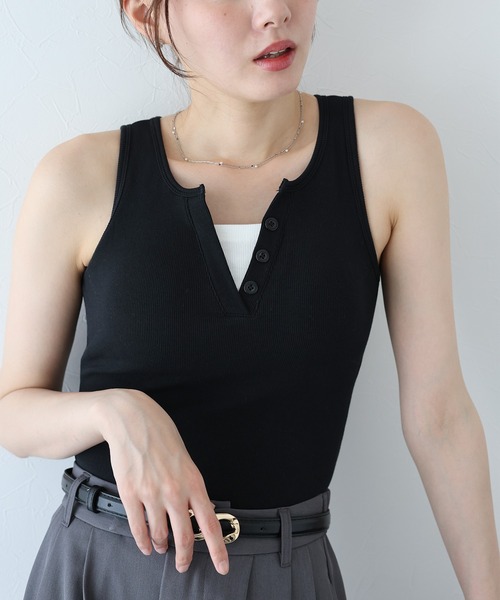 BLUEEAST（ブルーイースト）の「カップ付きレイヤード風タンクトップ（タンクトップ・レディース・ブラック/ホワイト/グレー・MEDIUM）」の3枚目の写真