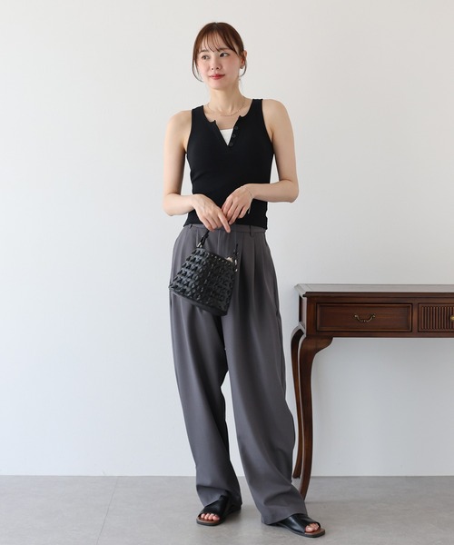 BLUEEAST（ブルーイースト）の「カップ付きレイヤード風タンクトップ（タンクトップ・レディース・ブラック/ホワイト/グレー・MEDIUM）」の13枚目の写真