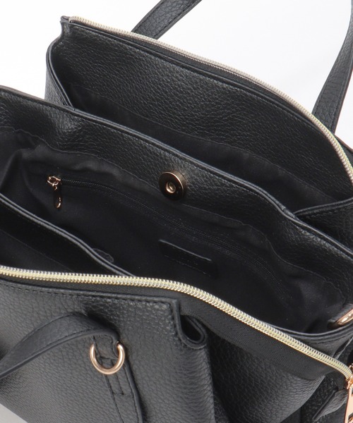 ikka（イッカ）の「【雑誌InRed1月・2月合併号掲載】合皮2WAYオヤコミニボストン（ボストンバッグ・レディース・ブラック/オレンジ/ダークベージュ・FREE）」の8枚目の写真