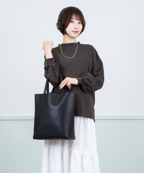 PELLETTERIA VENETA（ペレッテリアベネタ）の「【pelletteria Veneta】トートバッグ　牛革（トートバッグ・レディース・ベージュ/ブラック・FREE）」の19枚目の写真