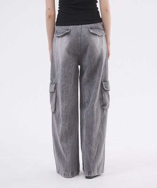 セール】カーゴルーズデニムパンツ（デニムパンツ）｜d.i.a.