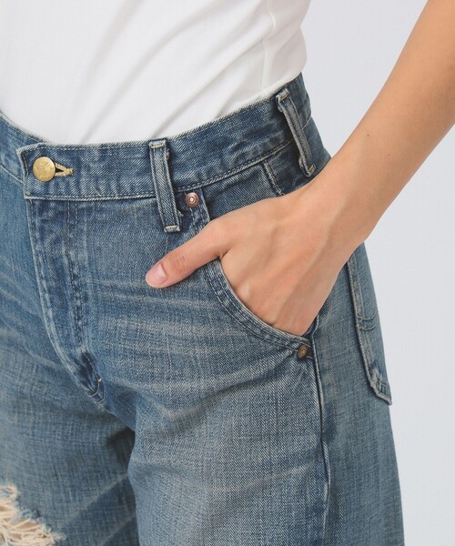 Ray BEAMS（レイビームス）の「【別注】Lee / RIPPED JEANS（デニムパンツ・レディース・ライトブルー・X-SMALL/SMALL/MEDIUM）」の8枚目の写真