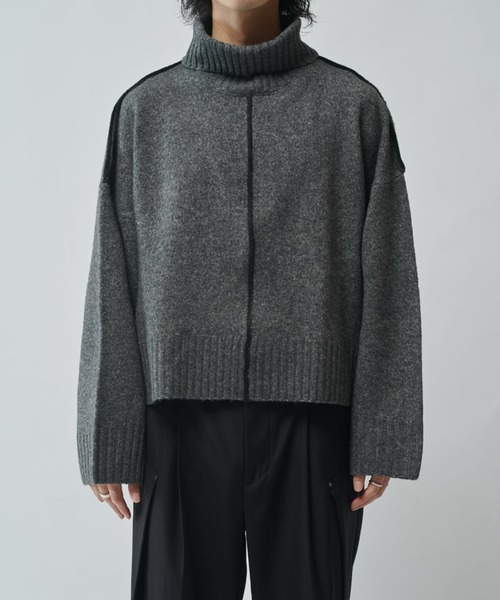 Lui's（ルイス）の「【Neucon/ニューコン】クロップドショートオーバーサイズタートルネックニット（ニット/セーター・メンズ・グレー/サックスブルー/ブラック・2/1）」の11枚目の写真