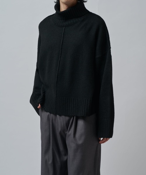 Neucon/ニューコン】クロップドショートオーバーサイズタートルネック