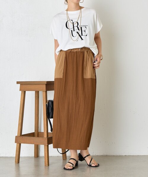 Jena espace merveilleux(ジェナ エスパスメルヴェイユ)の「異素材ドロストIラインスカート(スカート・レディース・ブラック/ブラウン/ベージュ・FREE)」の16枚目の写真