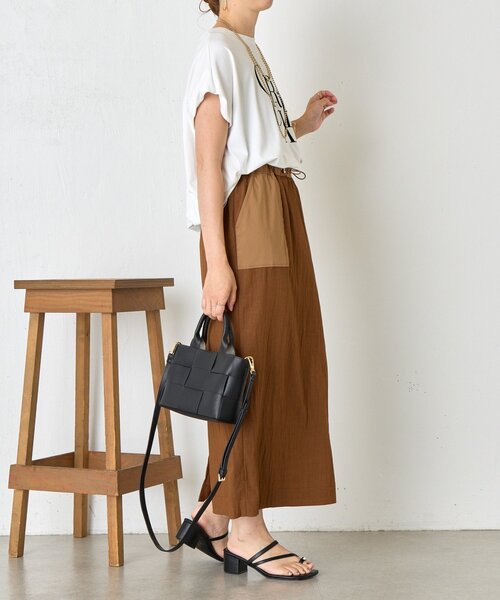 Jena espace merveilleux(ジェナ エスパスメルヴェイユ)の「異素材ドロストIラインスカート(スカート・レディース・ブラック/ブラウン/ベージュ・FREE)」の19枚目の写真