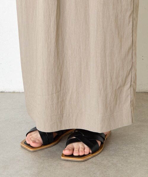 Jena espace merveilleux(ジェナ エスパスメルヴェイユ)の「異素材ドロストIラインスカート(スカート・レディース・ブラック/ブラウン/ベージュ・FREE)」の7枚目の写真