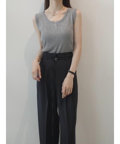 amel（エイメル）の「【RE ARRIVAL】ボタンネックリブタンクトップ / グレー（Tシャツ/カットソー・レディース・グレー・FREE）」の10枚目の写真