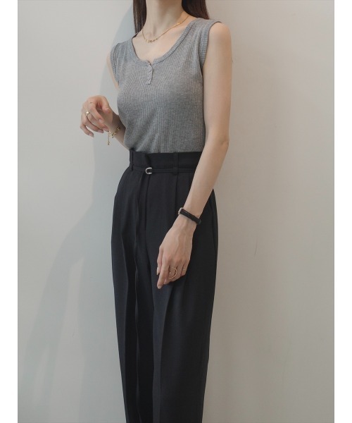 amel（エイメル）の「【RE ARRIVAL】ボタンネックリブタンクトップ / グレー（Tシャツ/カットソー・レディース・グレー・FREE）」の11枚目の写真